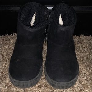 SOLD  Cat & Jack Winter Boots size 12